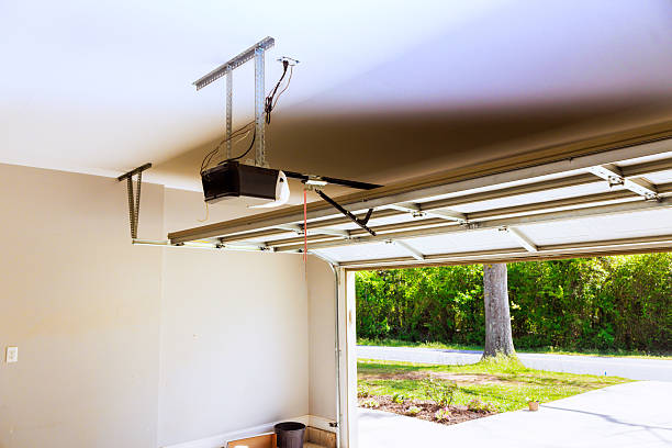 Top rated local Garage Door Panel Replacement specialists in Franklin, LA